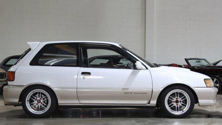 便宜二手老炮Starlet Turbo使用RPF1的上车照片 轮毂进化简史