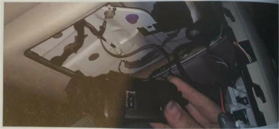 路虎揽胜运动版胎压灯亮